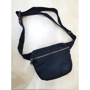 Herschel | Black Fanny Pack | Small